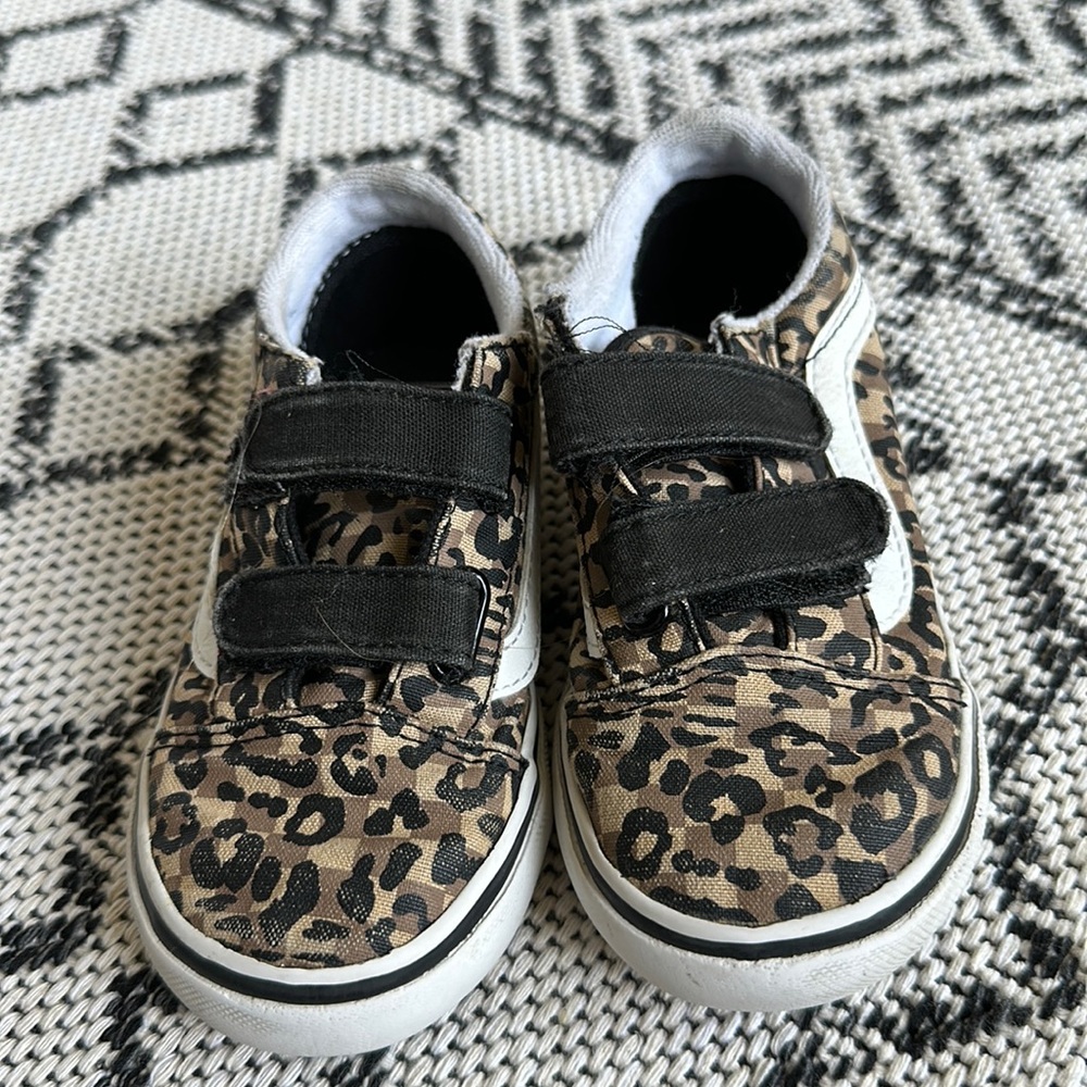 Animal print Velcro Vans Sz toddler 9